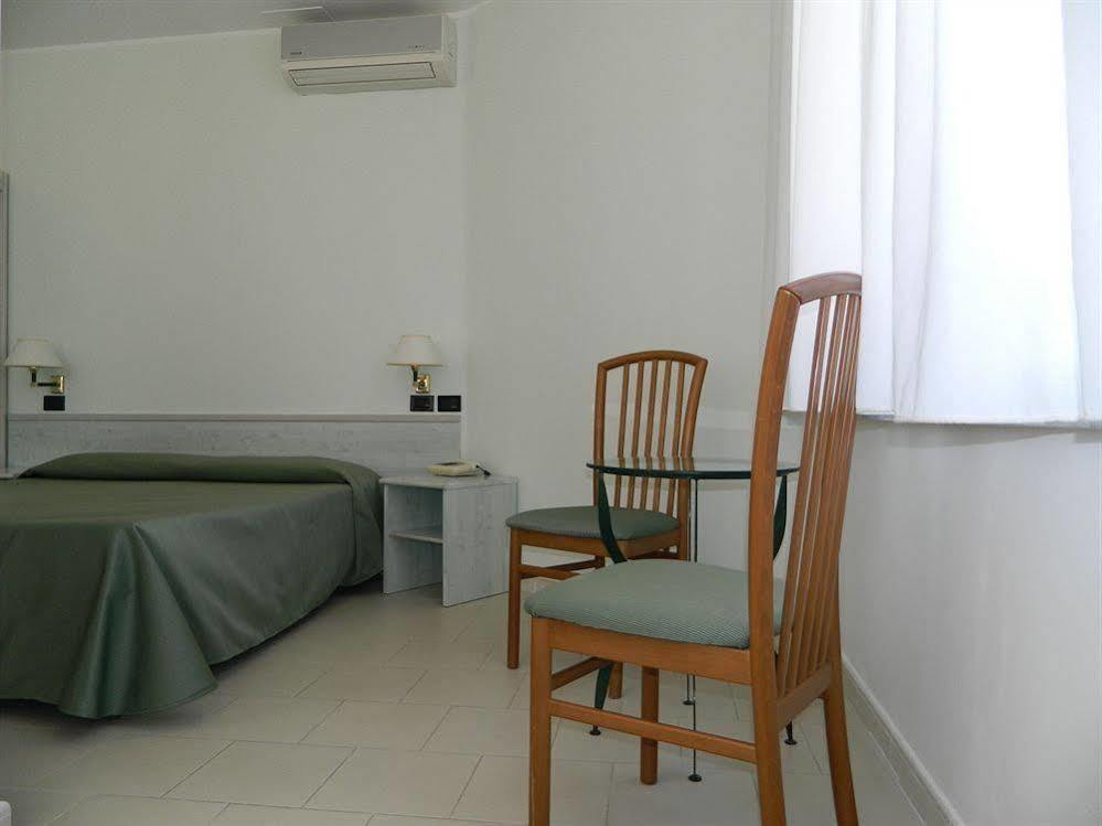 Hotel Inn Giardini Naxos Exterior photo